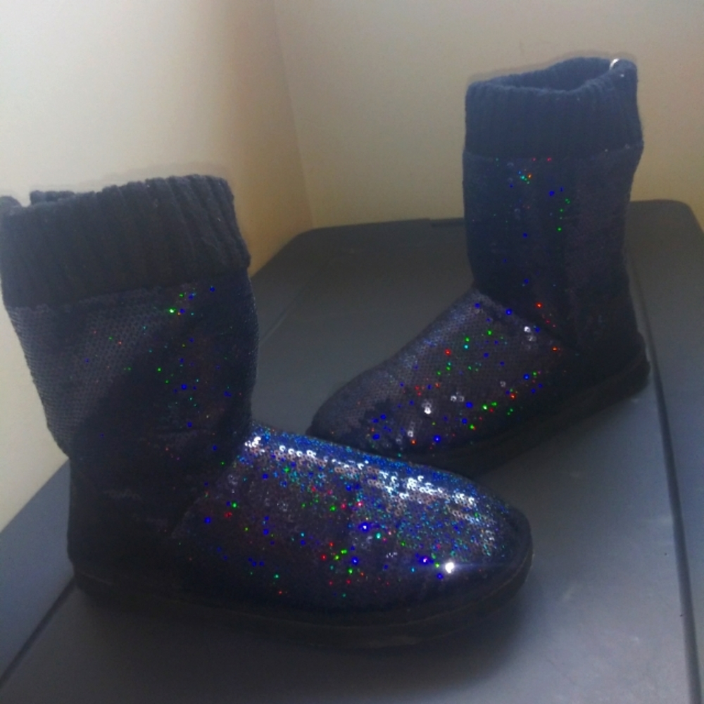 ❗SOLD❗VS PINK BLACK SEQUIN BOOTS